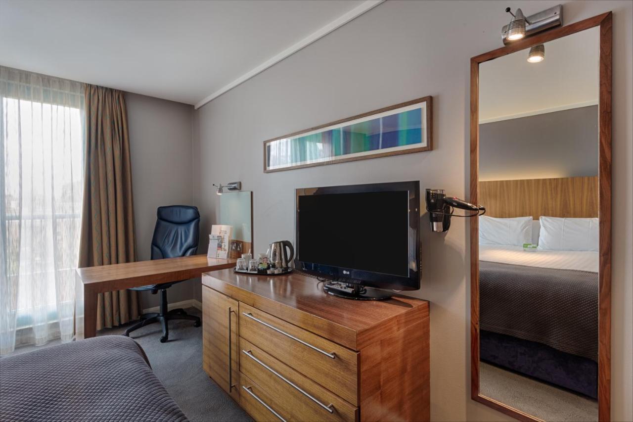 Standard Queen Room,1274054182:JPEG