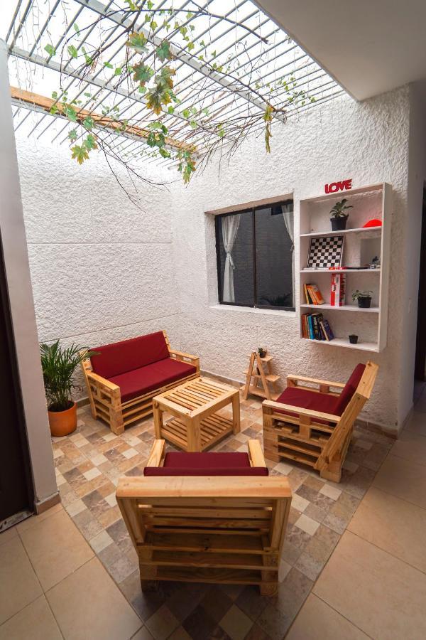 Tweepersoonskamer met Gedeelde Badkamer