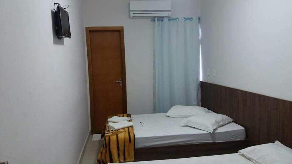 Standard Suite,1344344900:JPEG