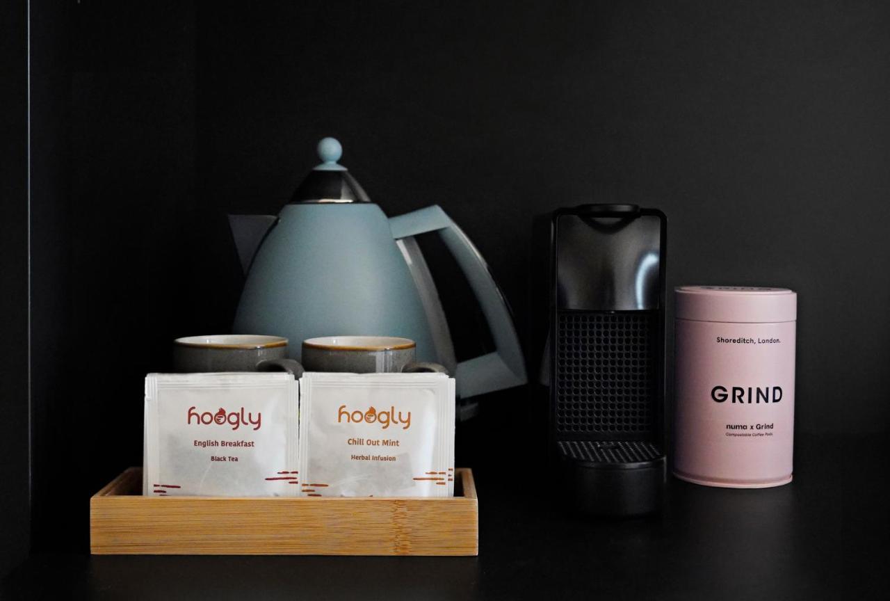 Medium Studio Kitchenette
