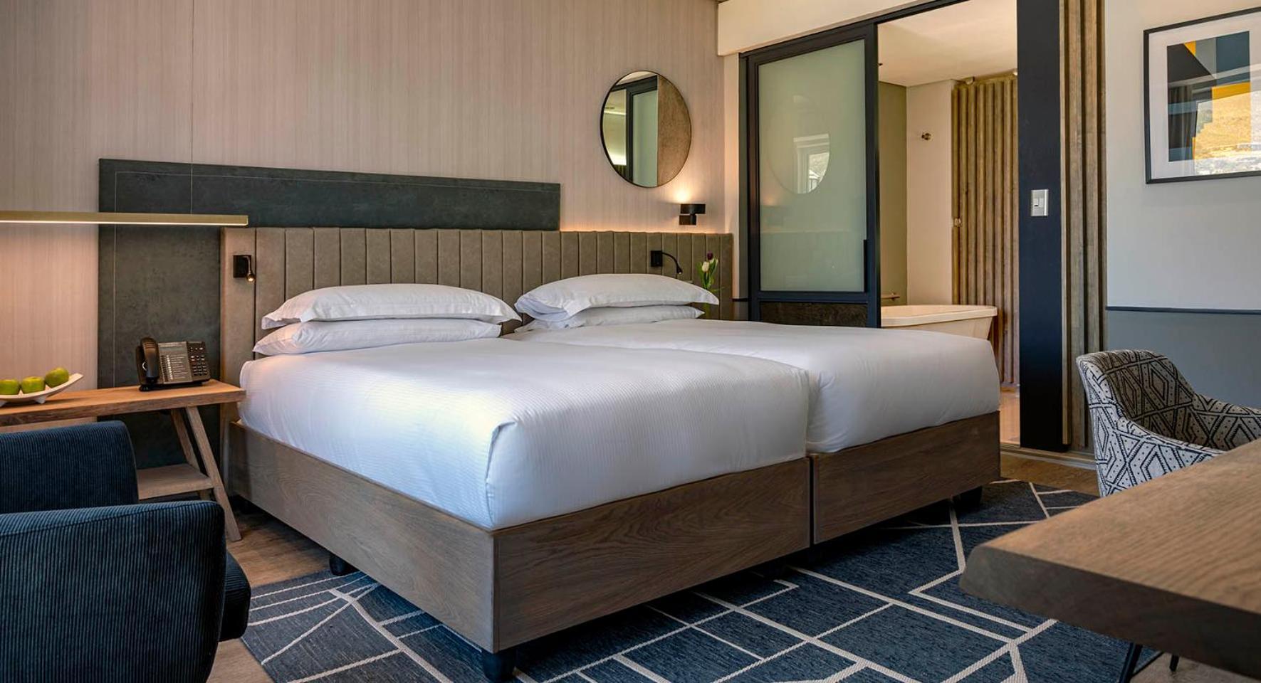 Twin Room - Club Access,1441625170:JPEG