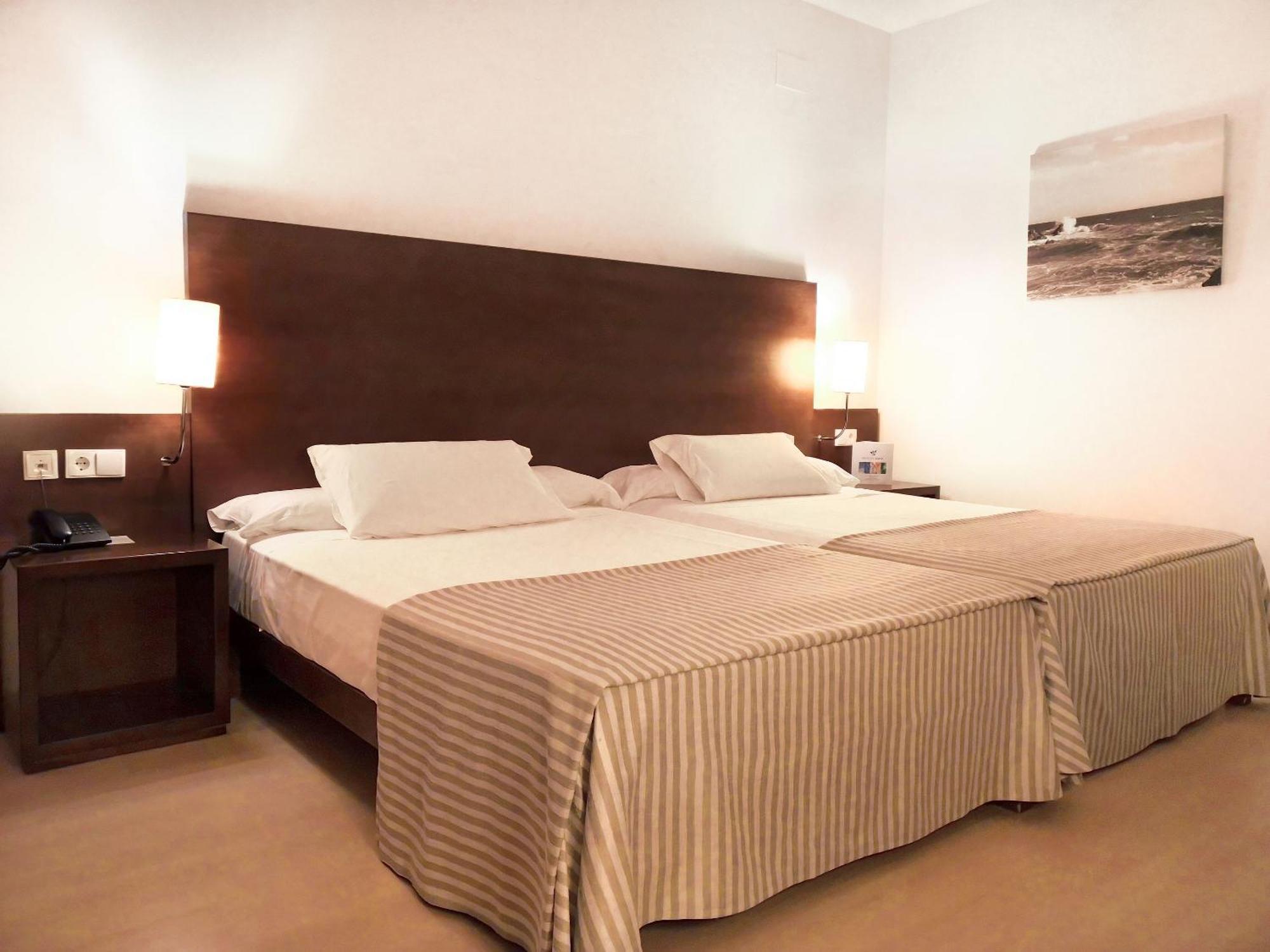 Double Room with Two Double Beds,1207731217:JPEG