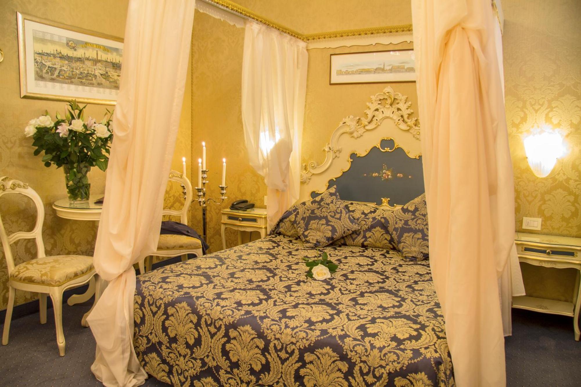 Classic Double Room
