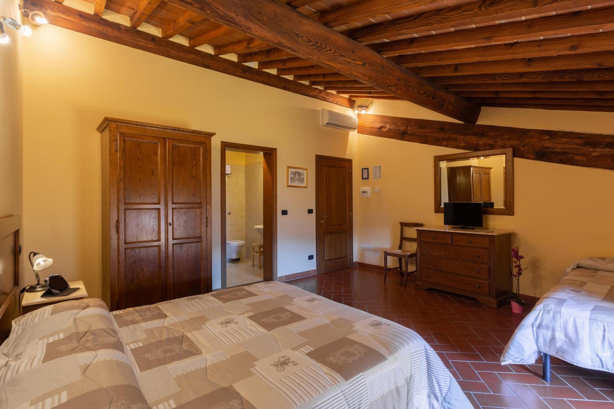 Triple Room
