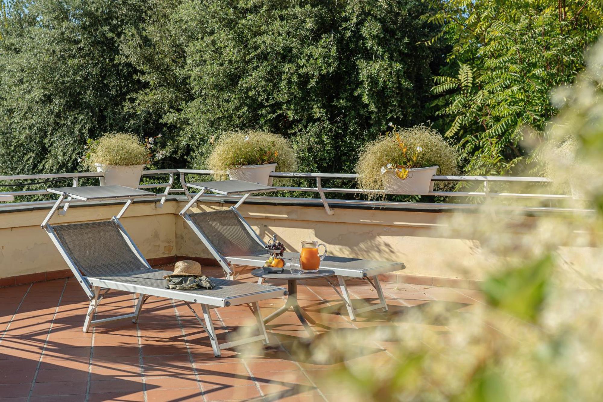 Suite Junior con vistas al jardín