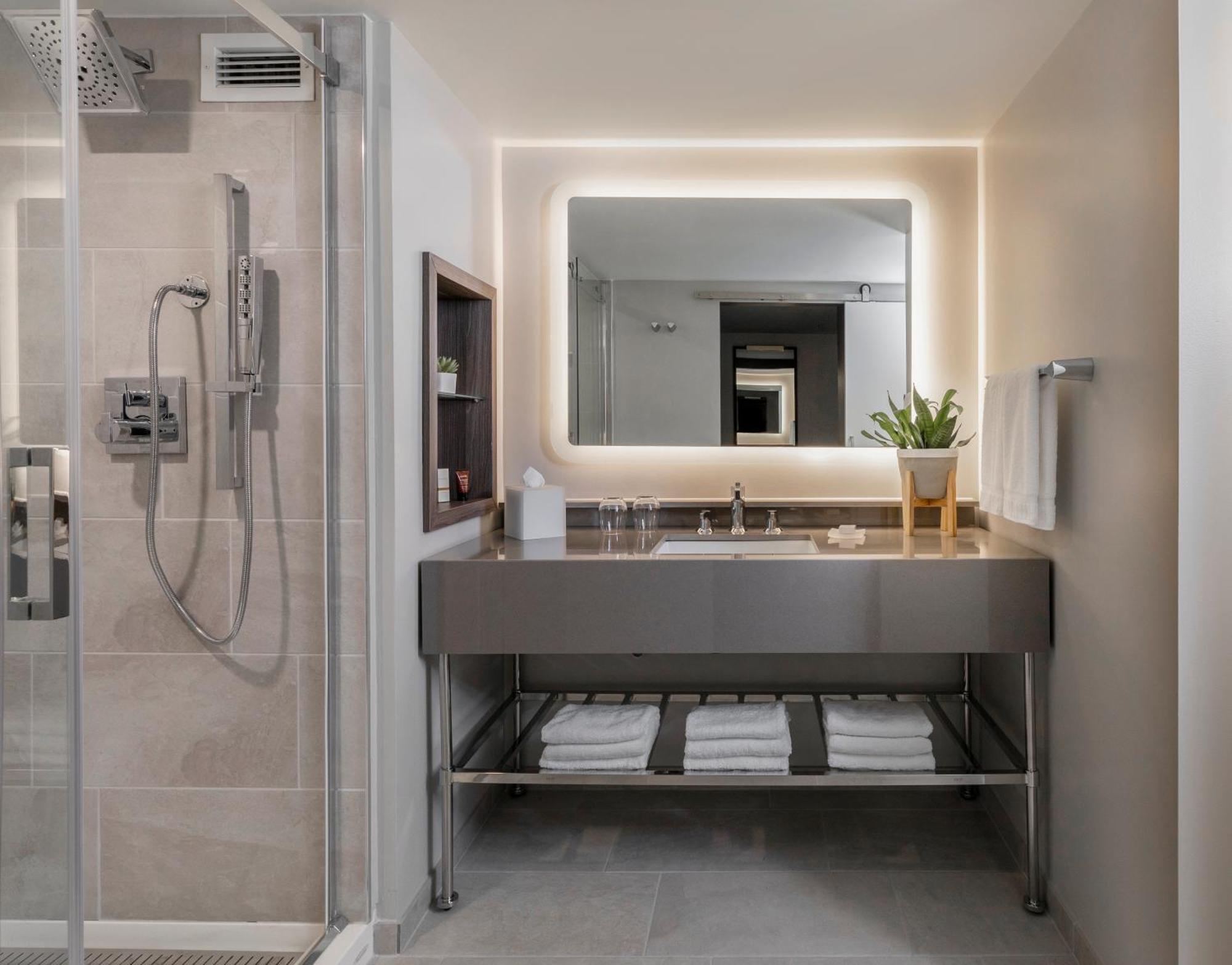 King Studio Suite with Balcony