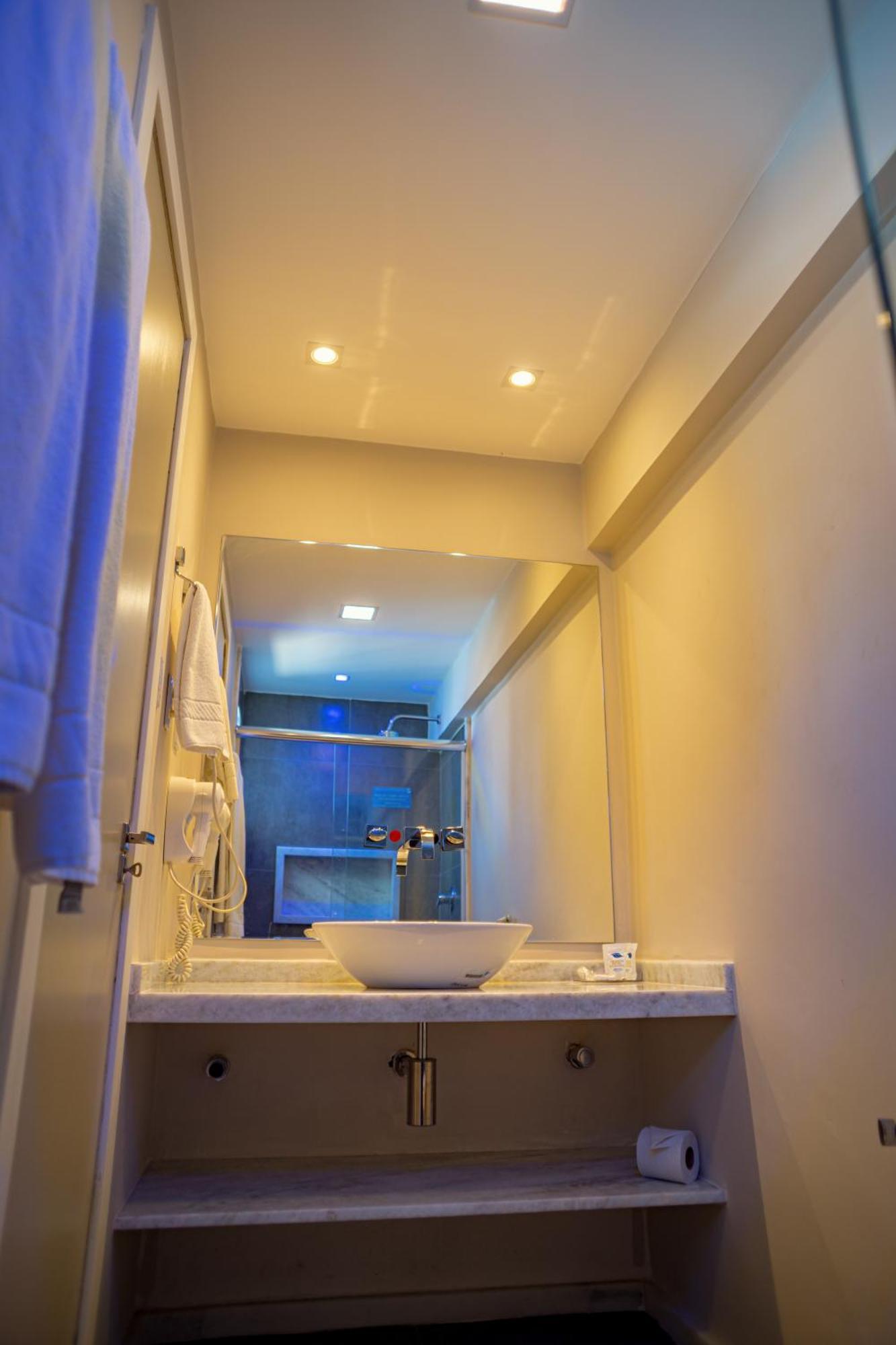 Deluxe Double Room Pool View,1643147822:JPEG