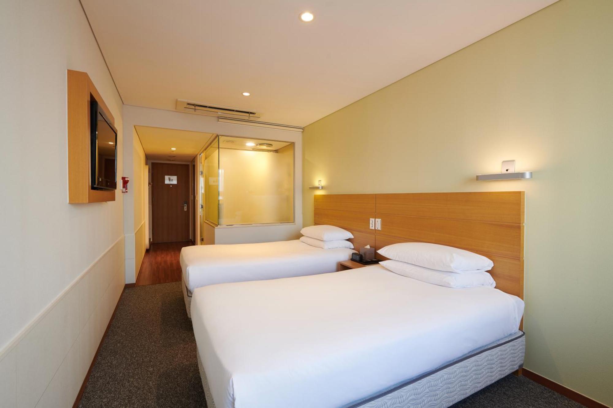 Standard Twin Room,1442116366:JPEG