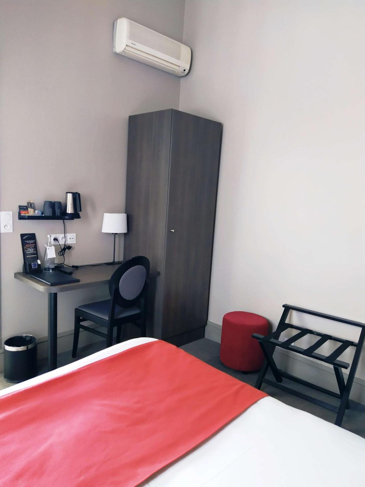 Standard Double Room,1279195363:JPEG