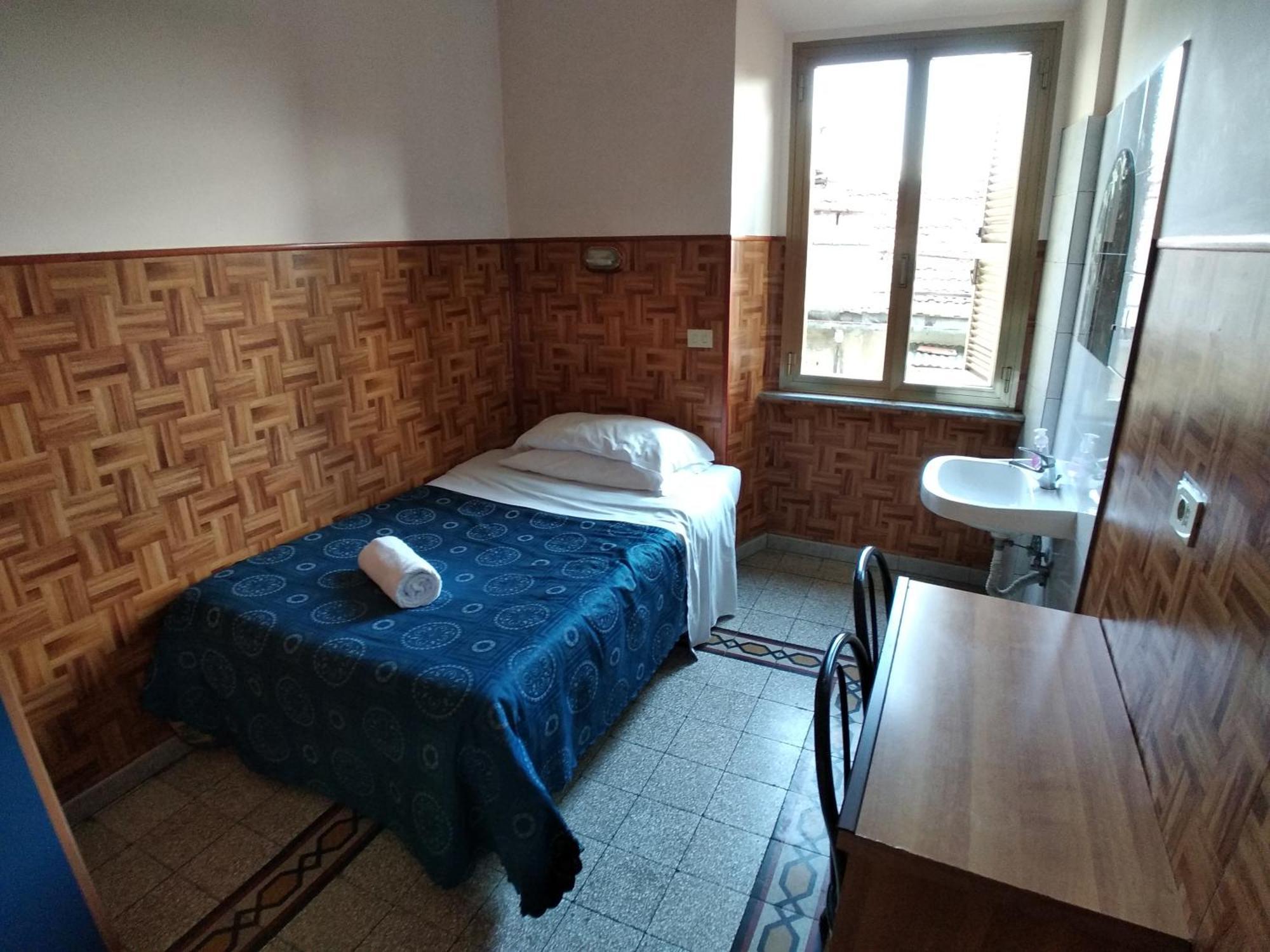 Small Double Room,1616419749:JPEG