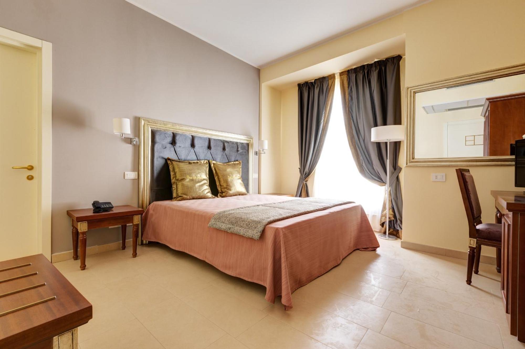 Large Double Room,1216106293:JPEG