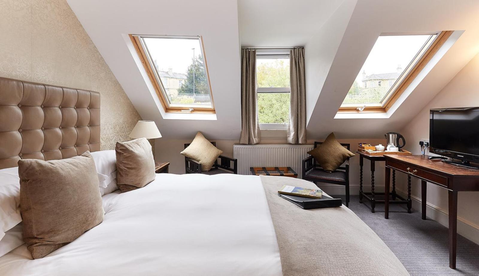 Standard King Room