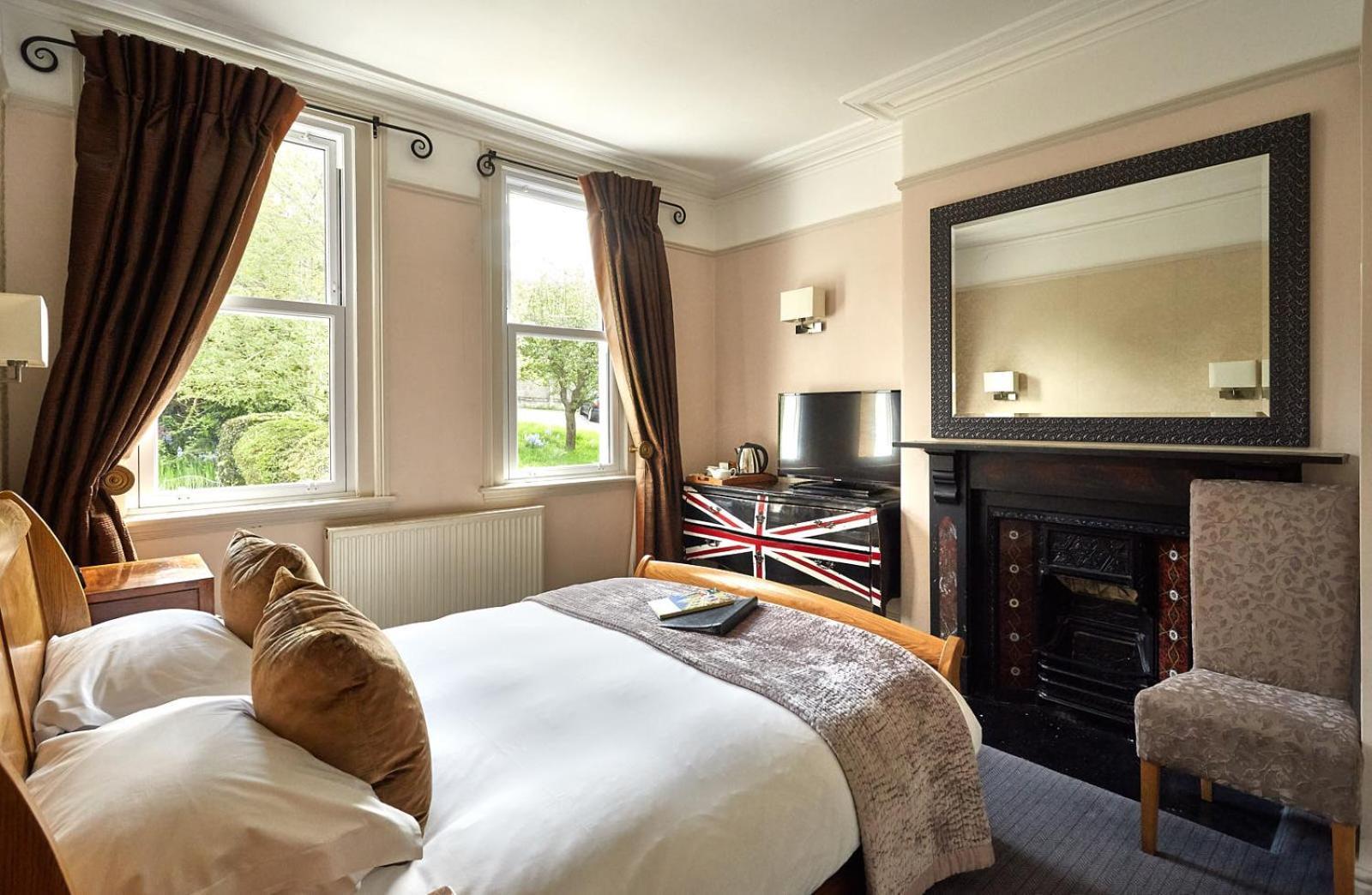 Standard King Room