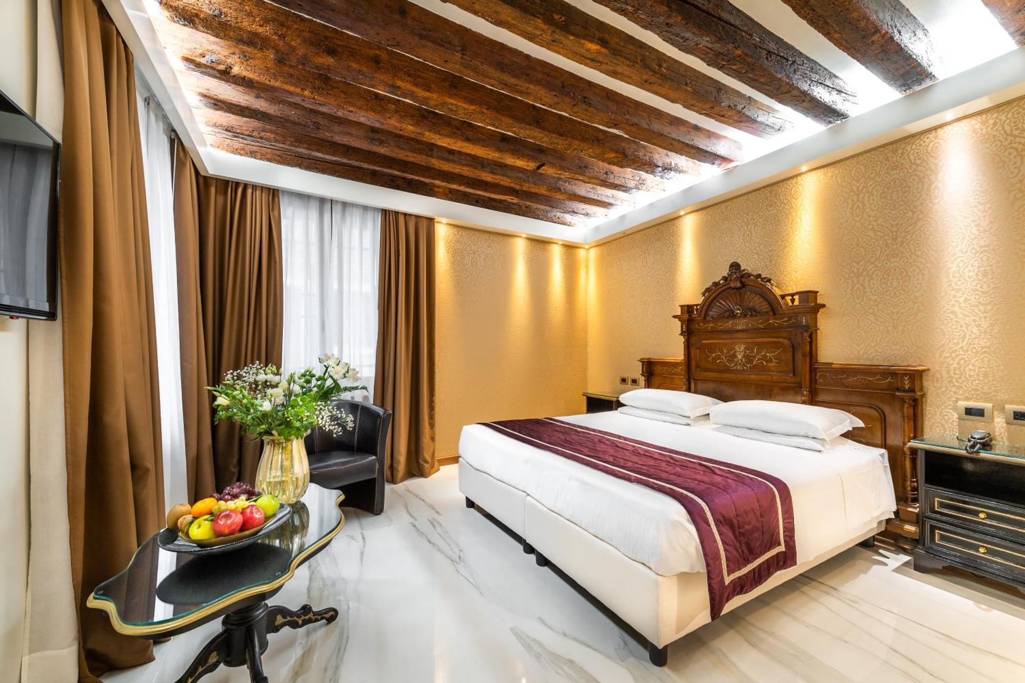 Standard Double or Twin Room,1217644387:JPEG