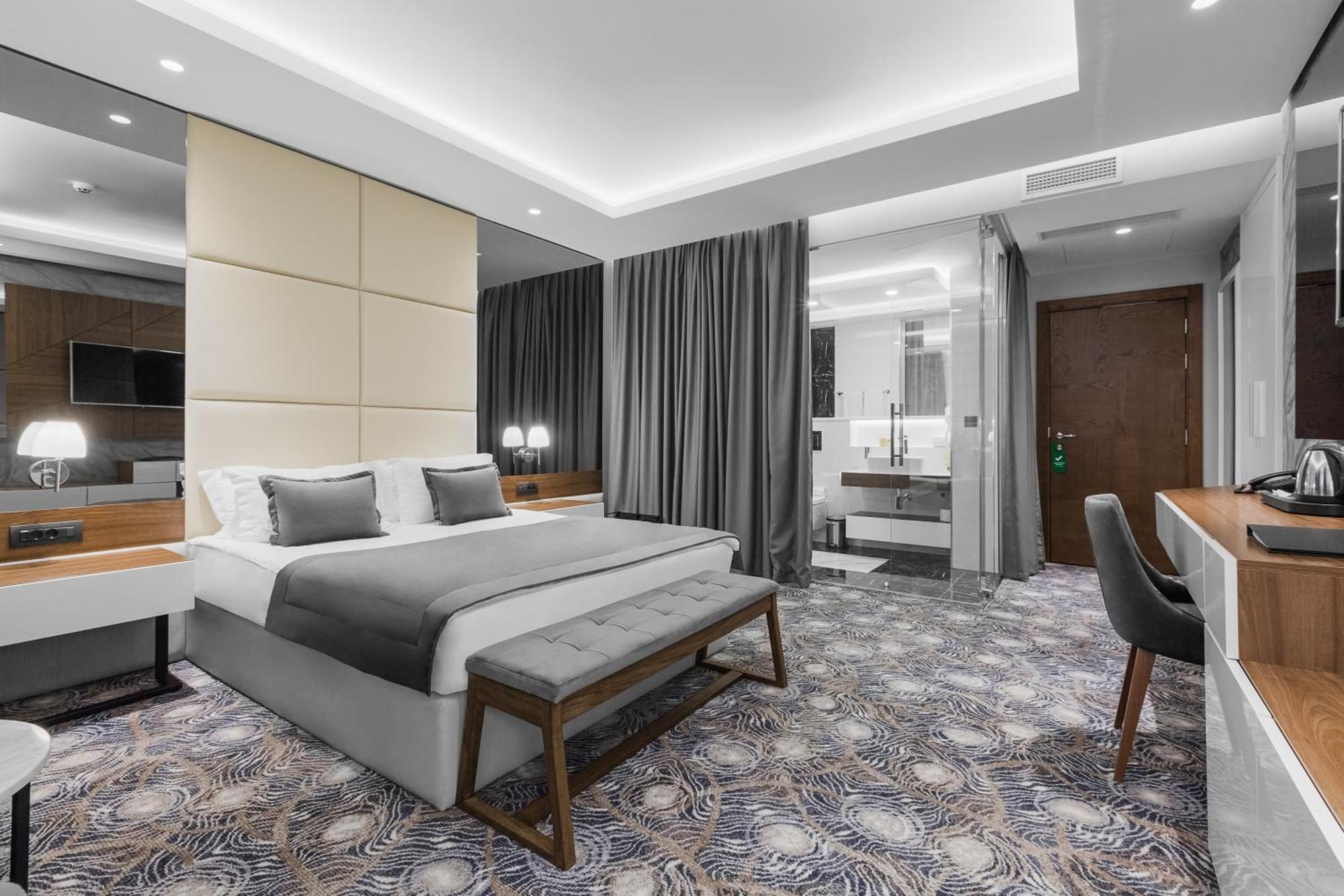 Superior Double Room with Free Parking,1283928988:JPEG
