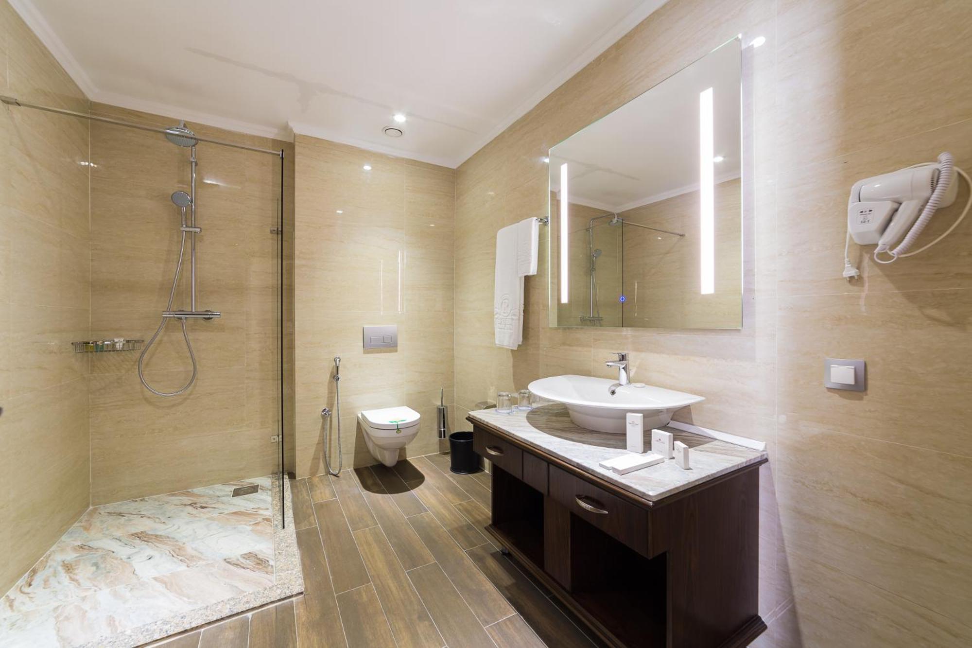 Standard King Room