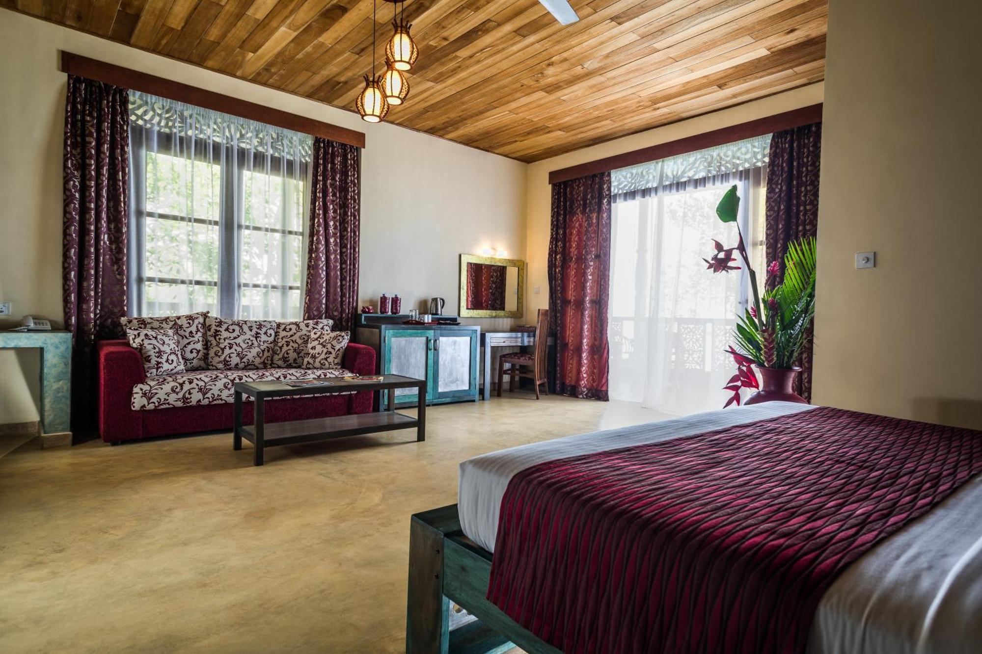 Suite with Mountain View and Balcony