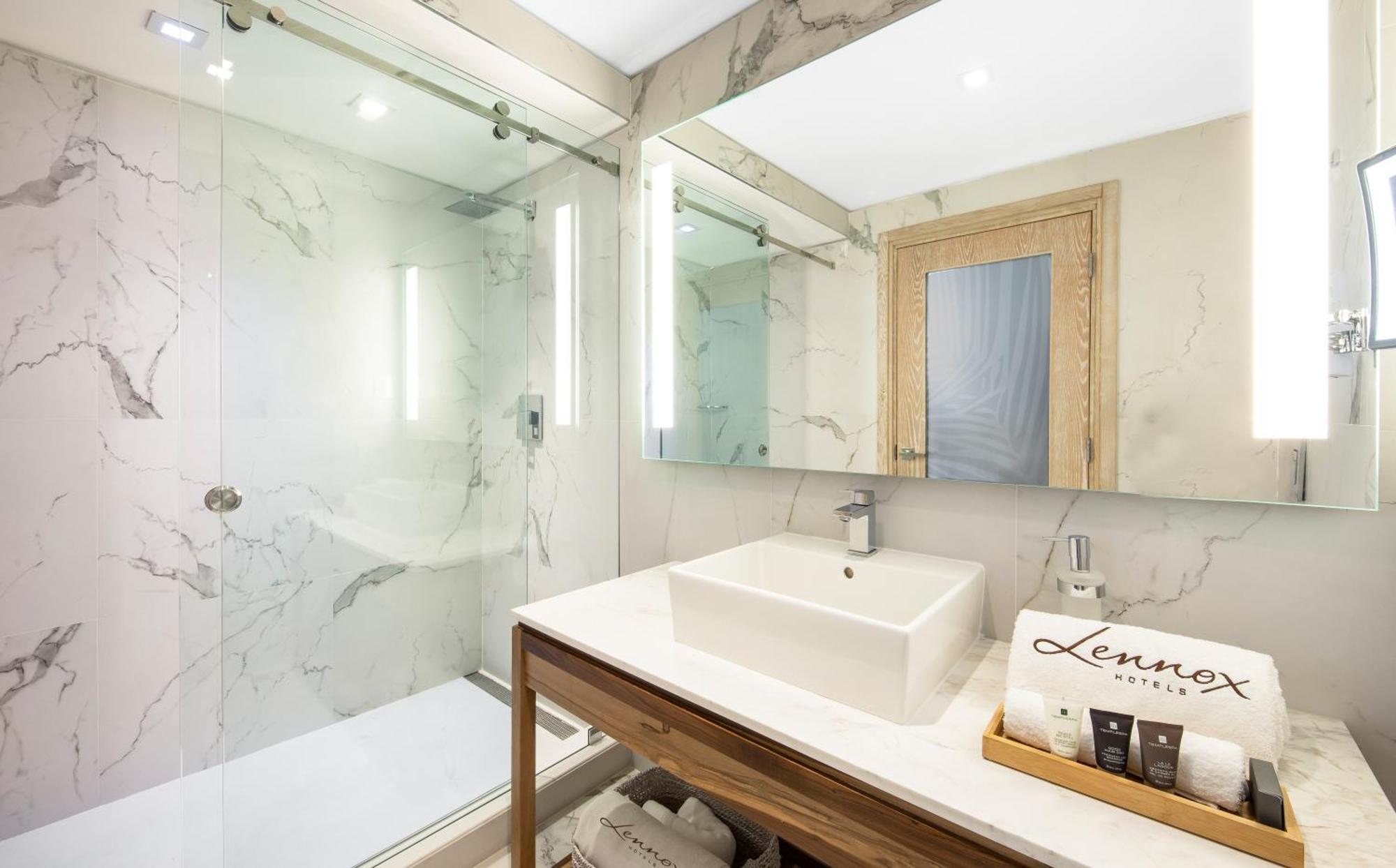 Quarto com Cama King-size e Varanda