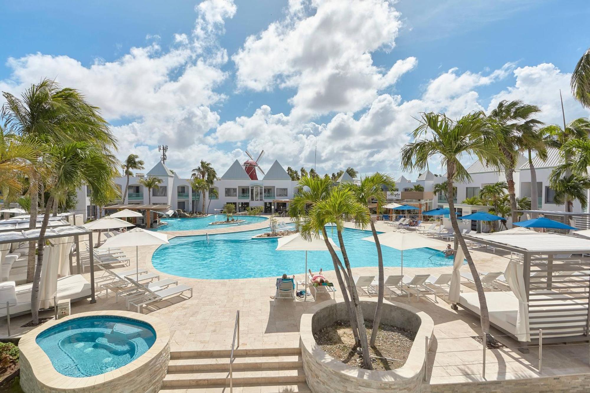 Guest room, 1 King, Pool View, Balcony,1224288883:JPEG