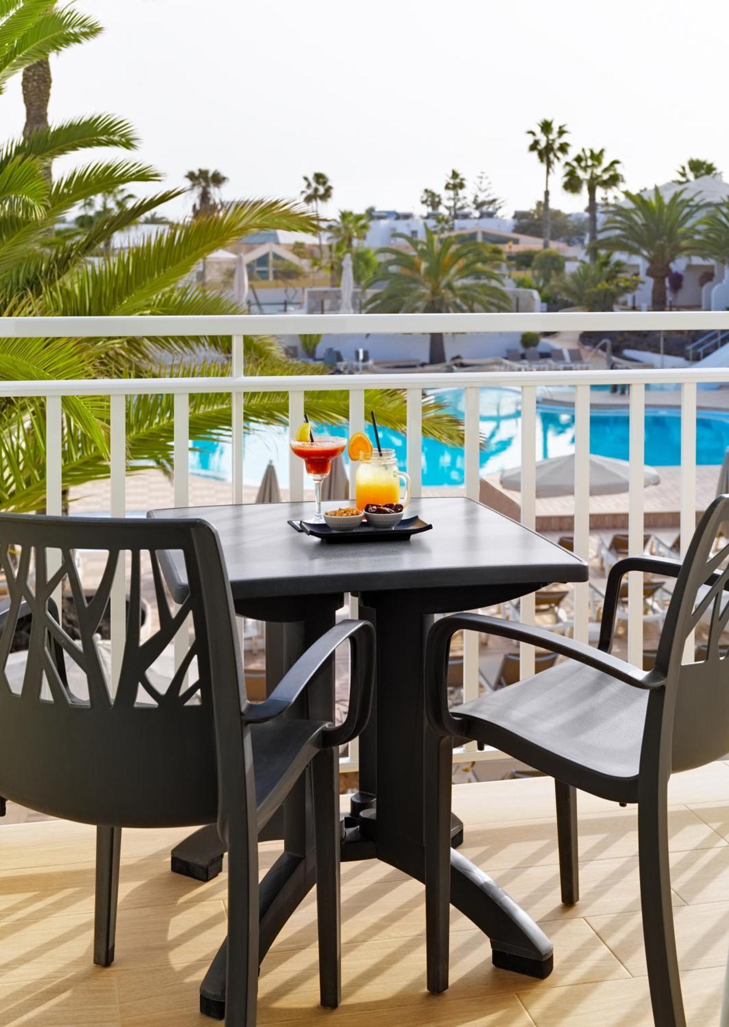 Junior Suite Pool View
