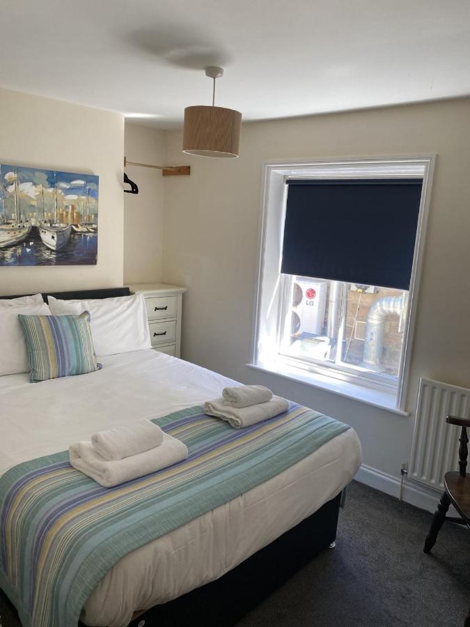 Two-Bedroom House,1229664932:JPEG