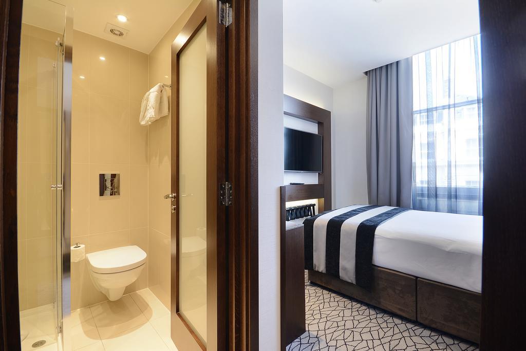 Deluxe Single Room