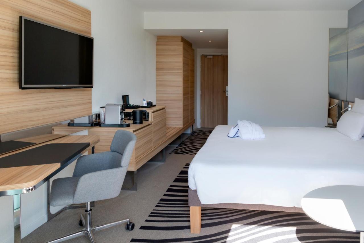 Executive Room with One Double Bed and One Sofa,1704834123:JPEG