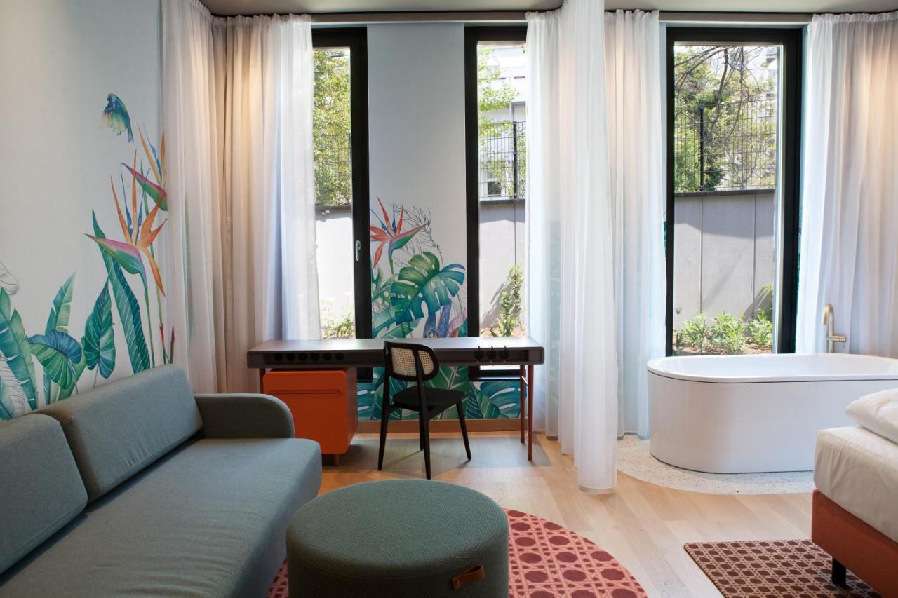 Queen Suite