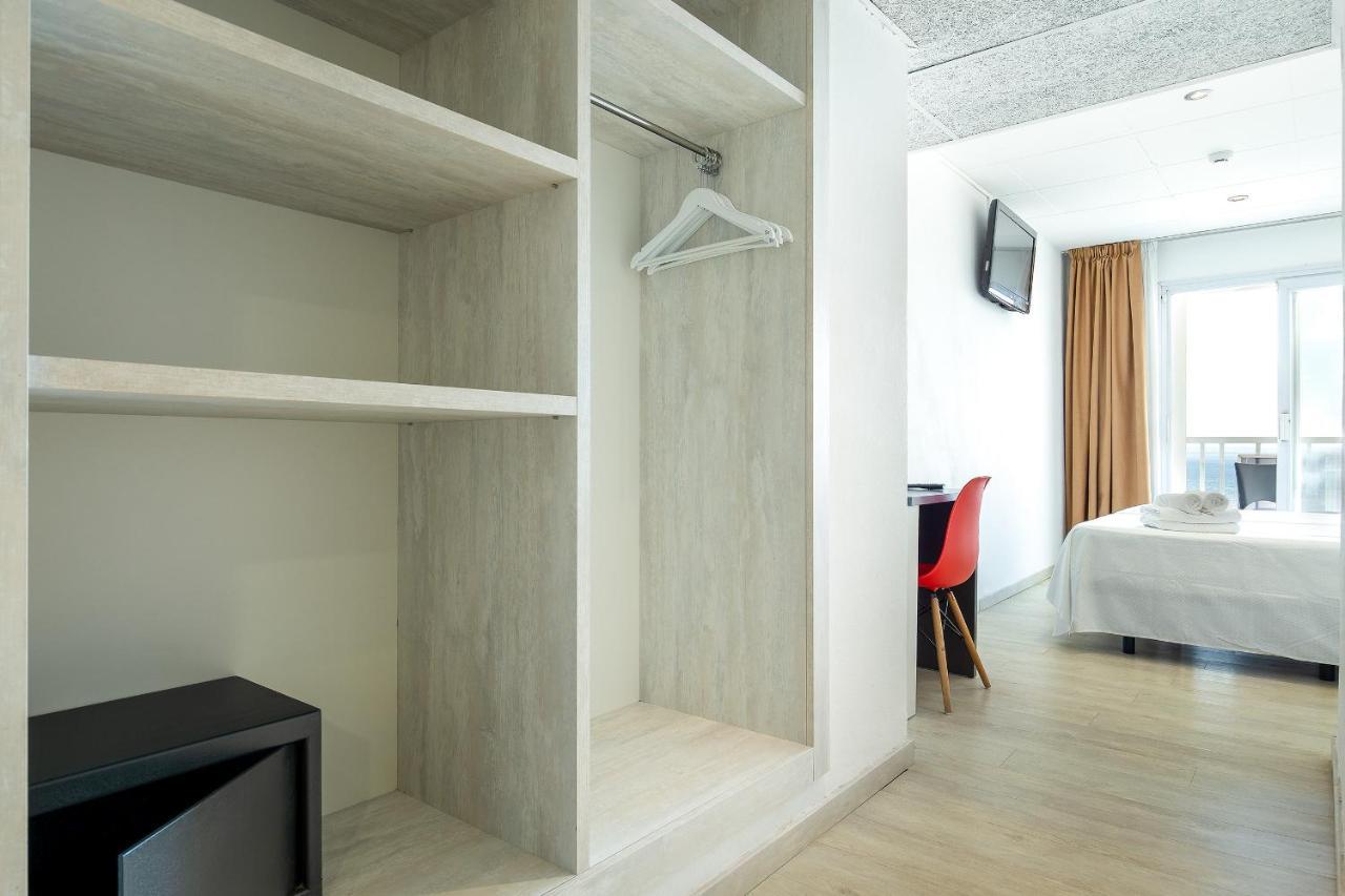 Double or Twin Room Sea View