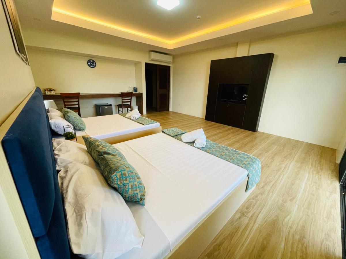 Family Room Side Sea View