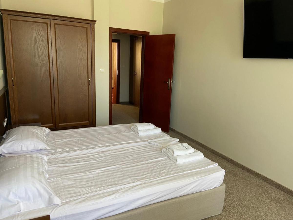 One-Bedroom Apartment Park View