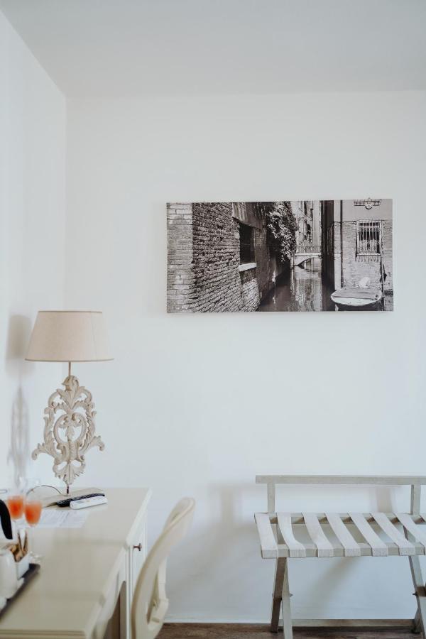 Camera Matrimoniale Deluxe (2 Adulti + 1 Bambino)