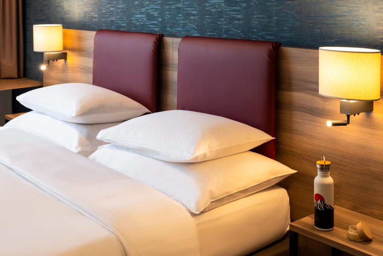 Standard Double Room,1717184956:JPEG