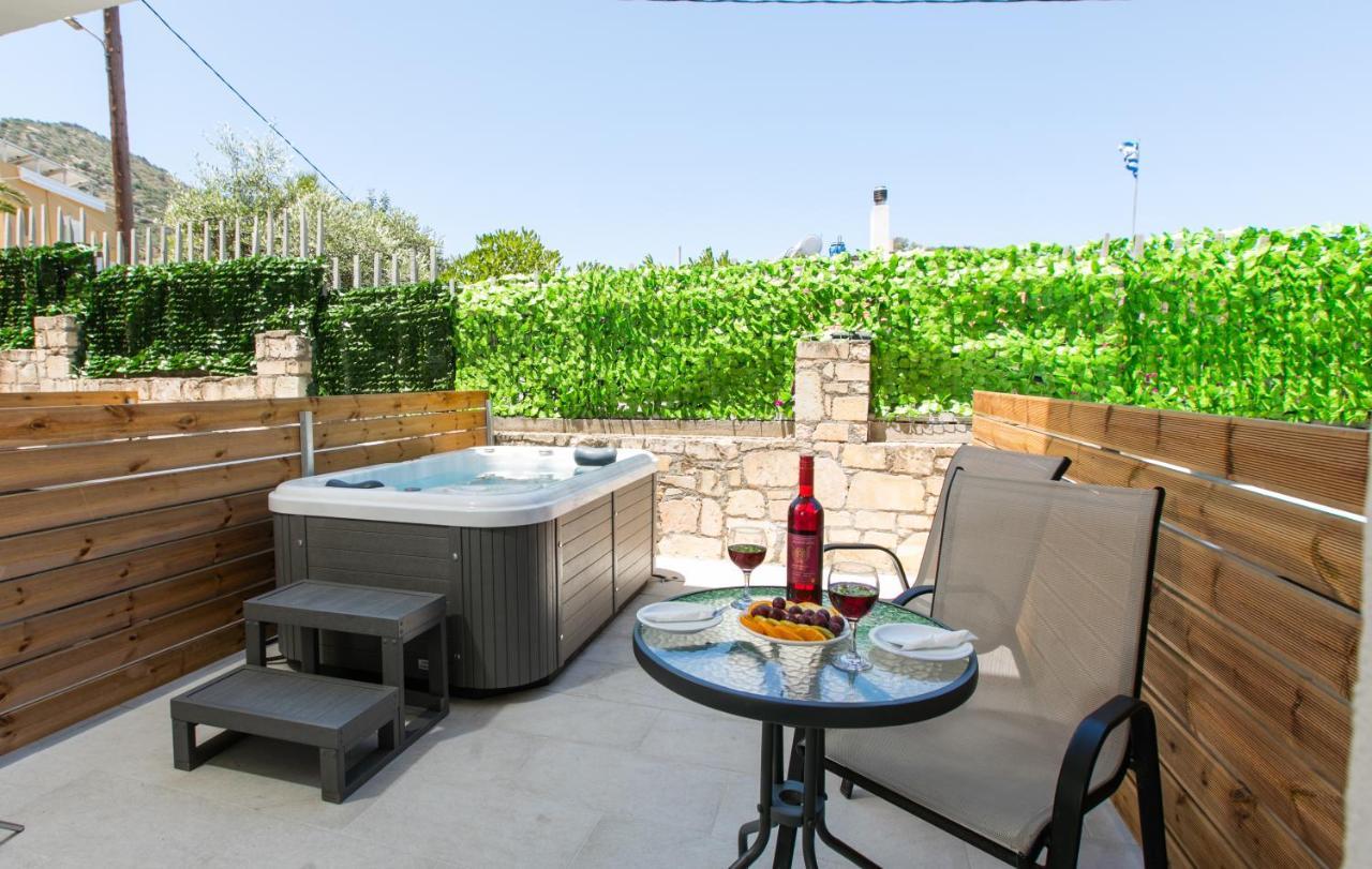 Exclusive Double Room Outdoor Jacuzzi