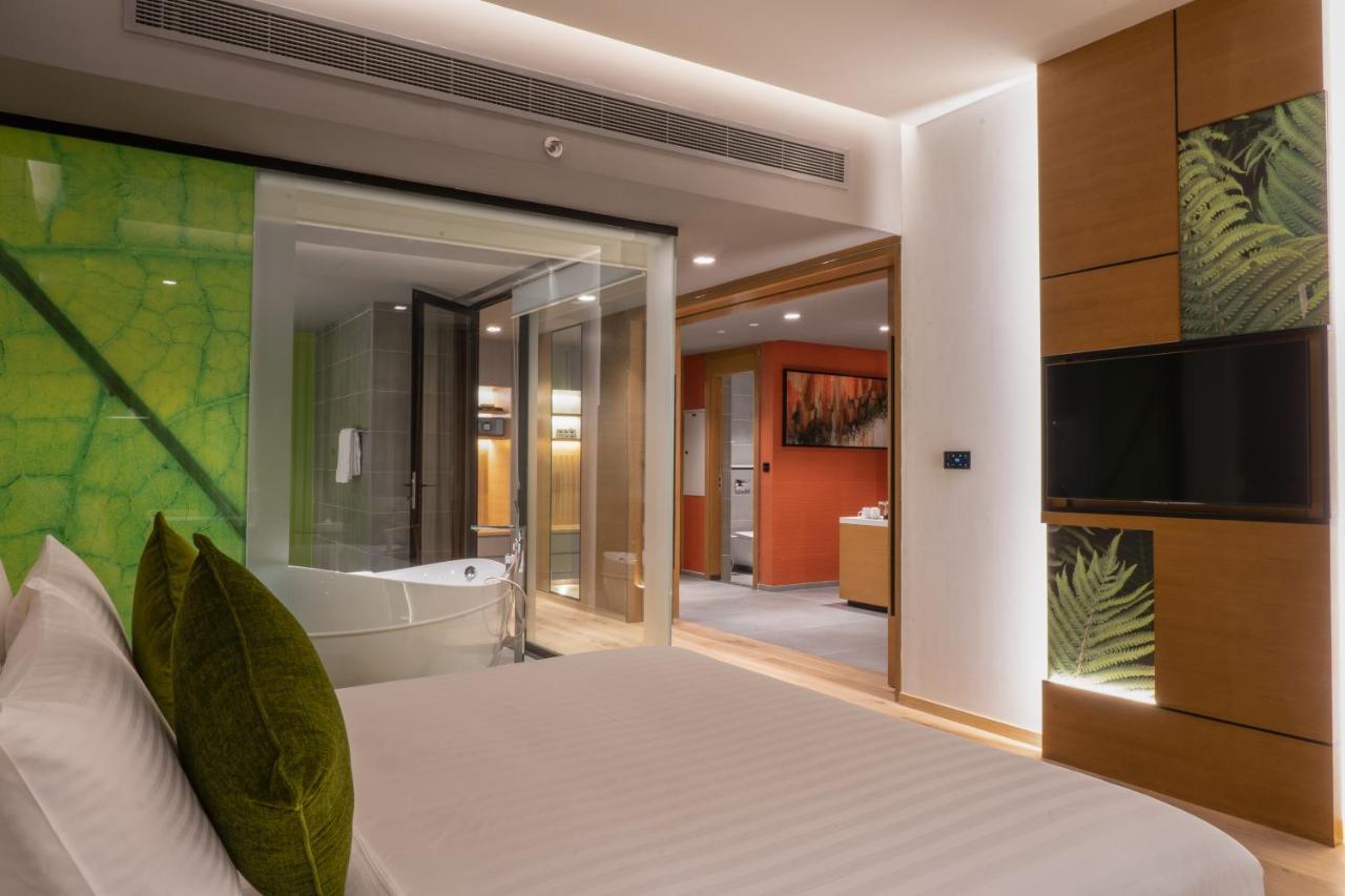 Premium Suite
