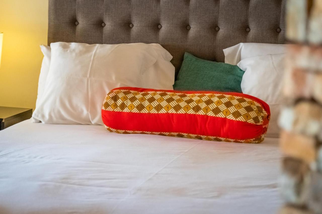 Standard Double Suite,1257753028:JPEG