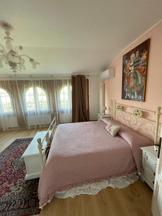 Deluxe Room,1698764394:JPEG