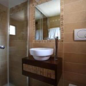 Economy Double Private External Bathroom