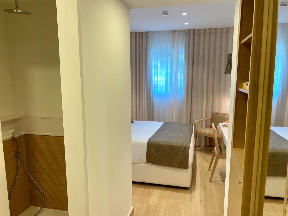 Double Room Garden View main floor