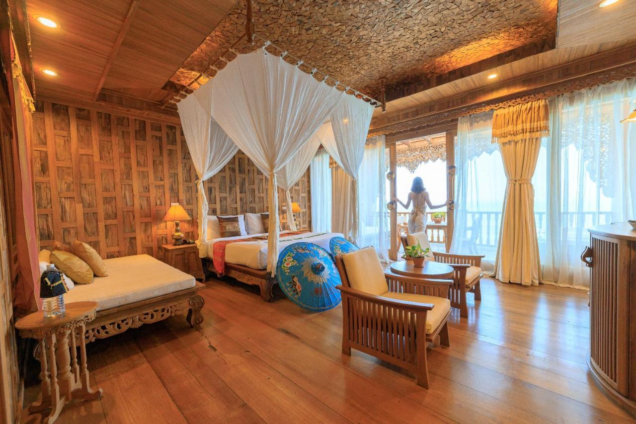 Quarto Duplo Grand Deluxe com Vista do Mar