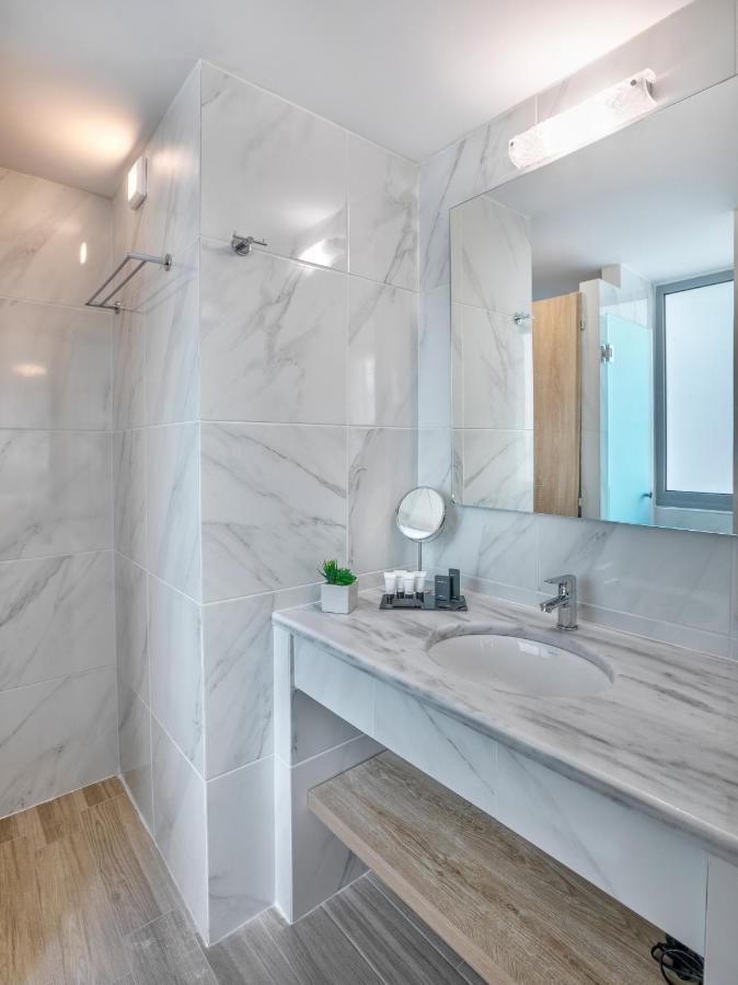 Standard Triple Room,1268247886:JPEG