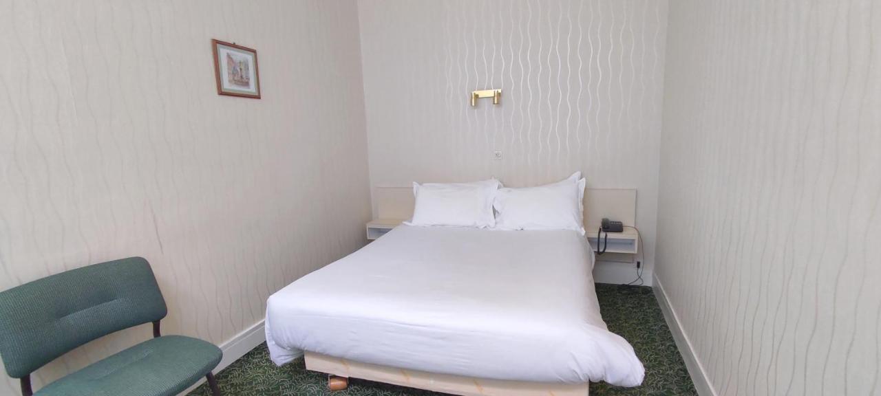 Camere Adiacenti