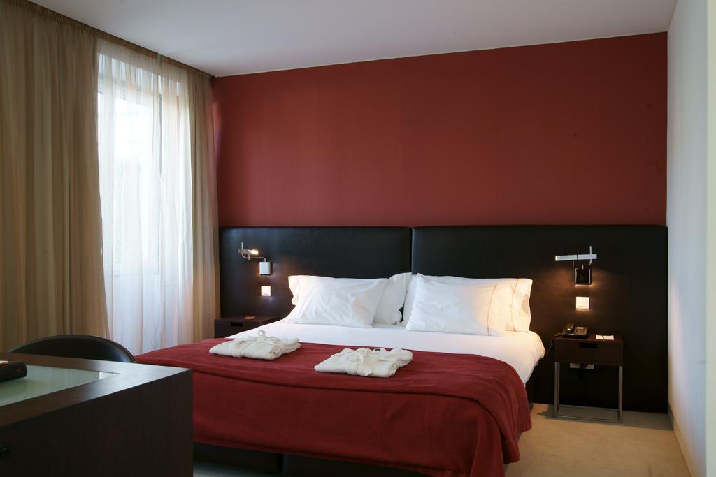 Suite,127302231:JPEG