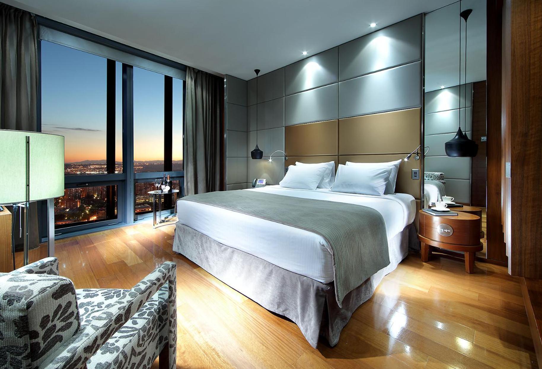 Skyline Room Views