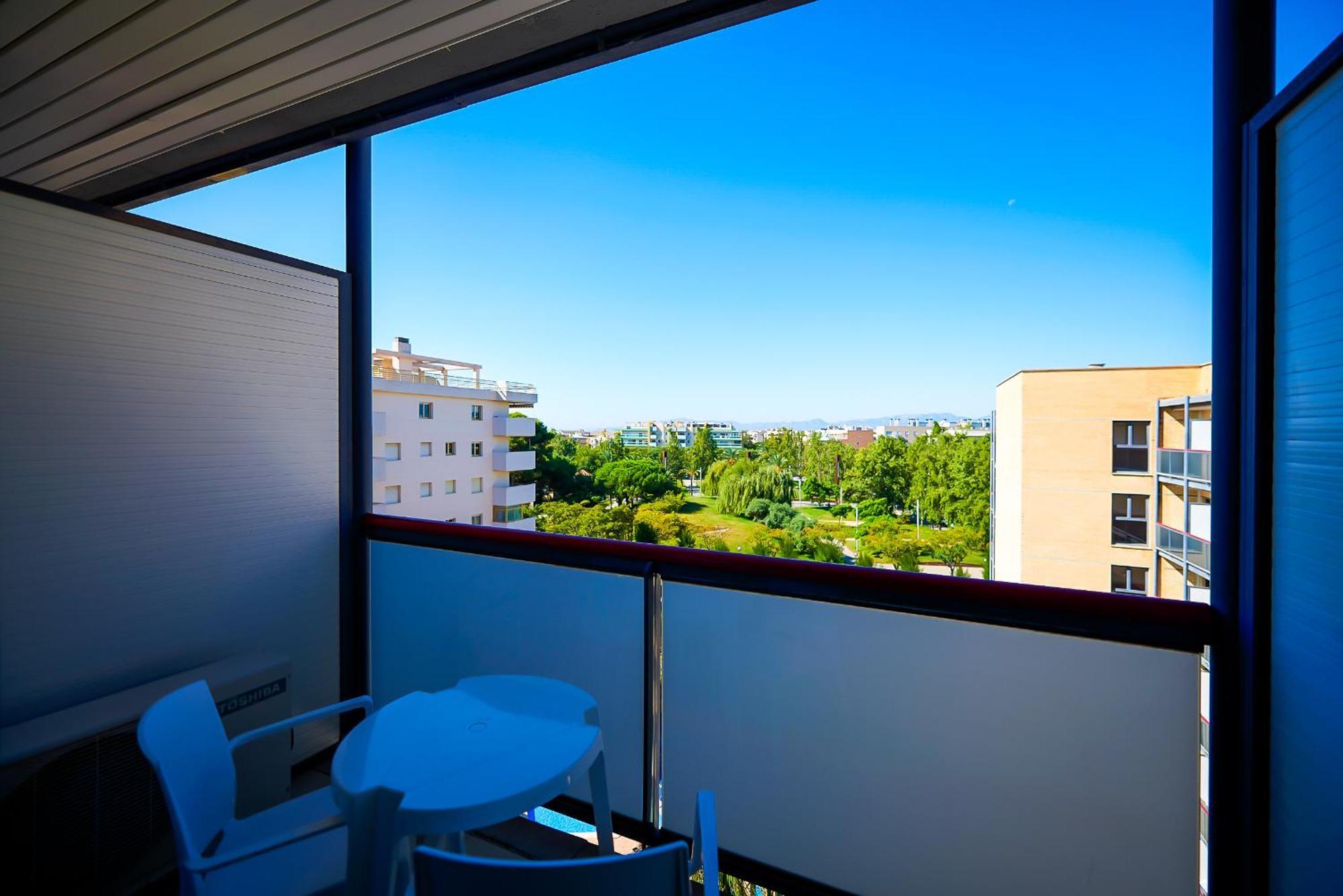 Double or Twin Room Pool View