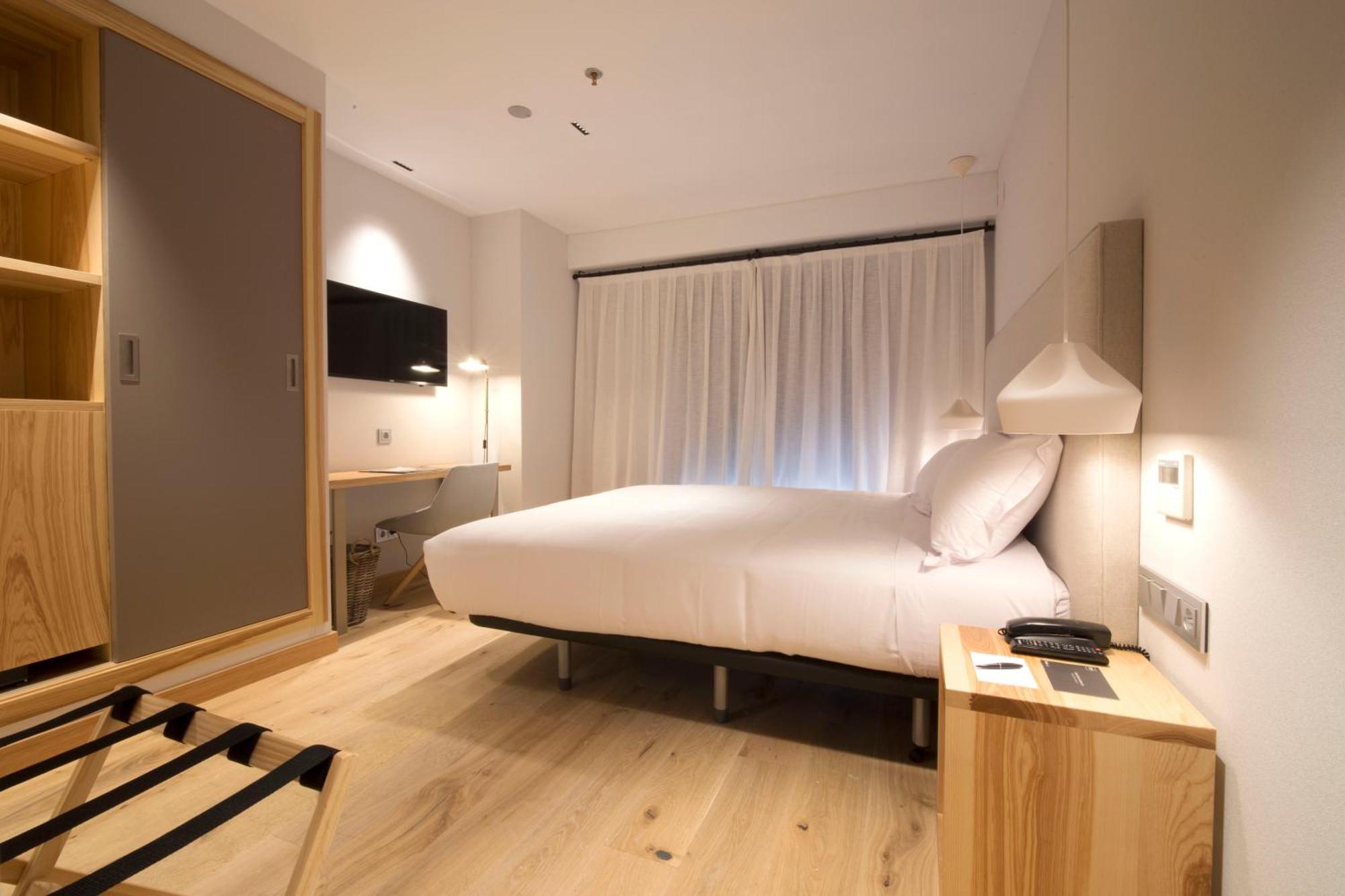 Double Room (1 Adult),1207677856:JPEG