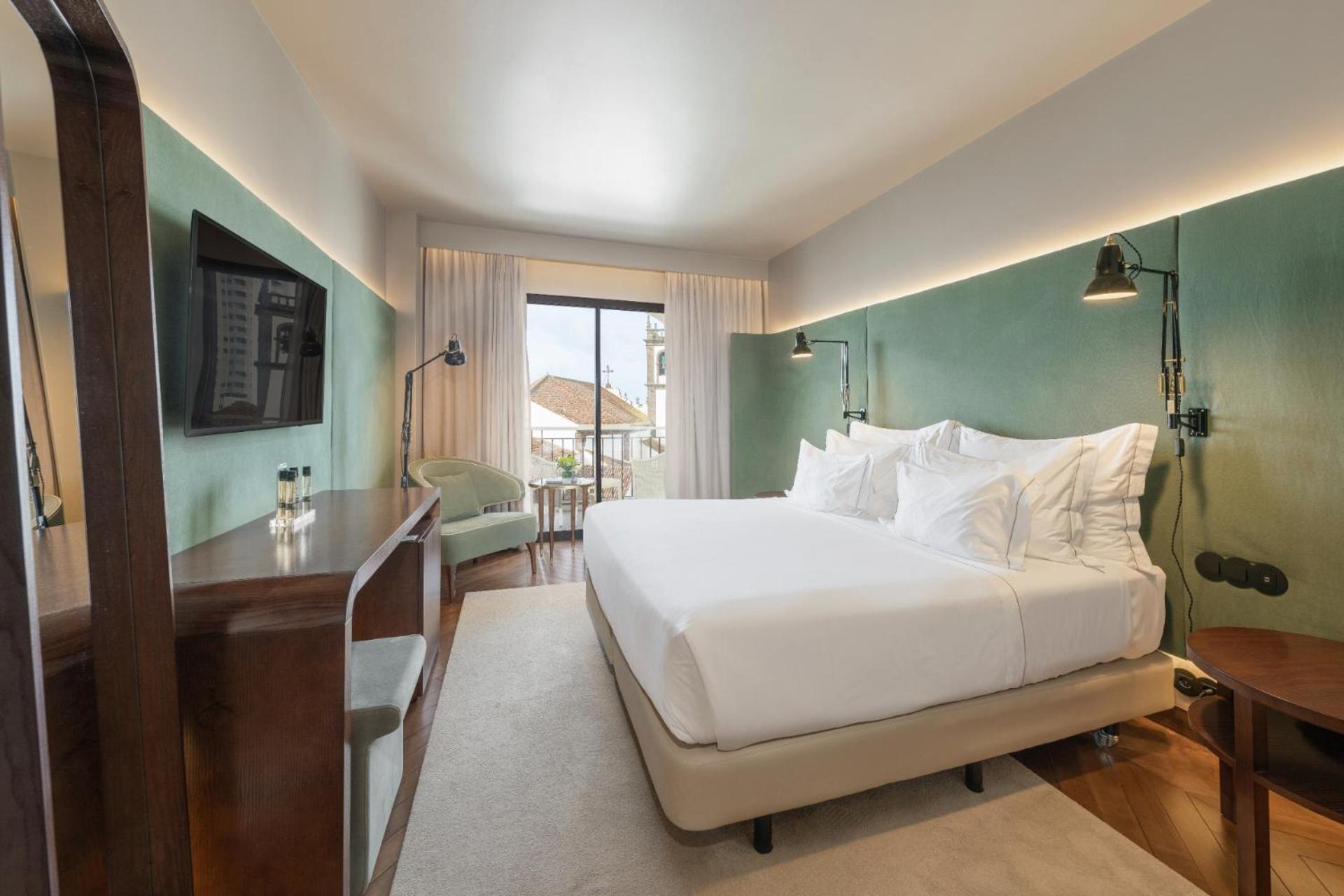 Double or Twin Room with City View,1274245648:JPEG