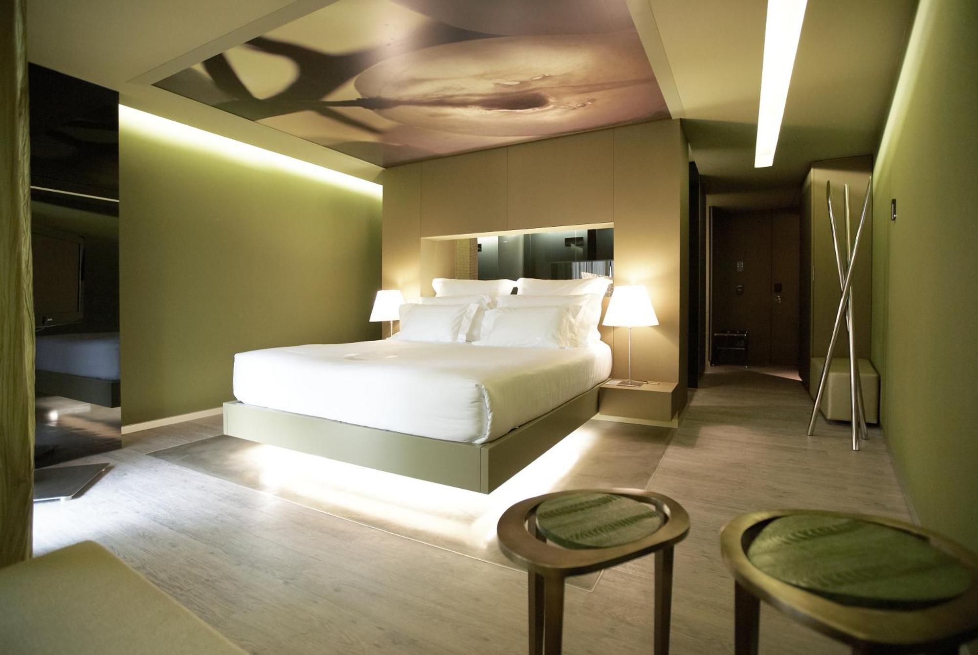 Grand Deluxe Room