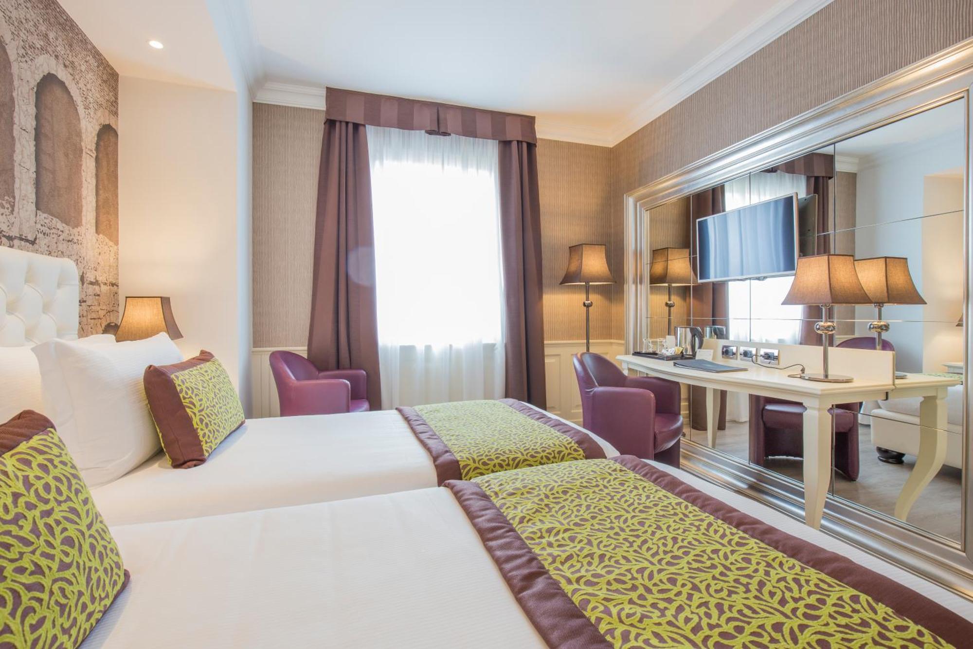 Deluxe Twin Room