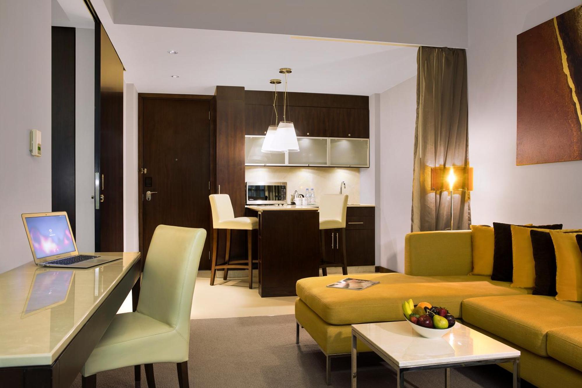 One Bedroom Suite Queen Bed
